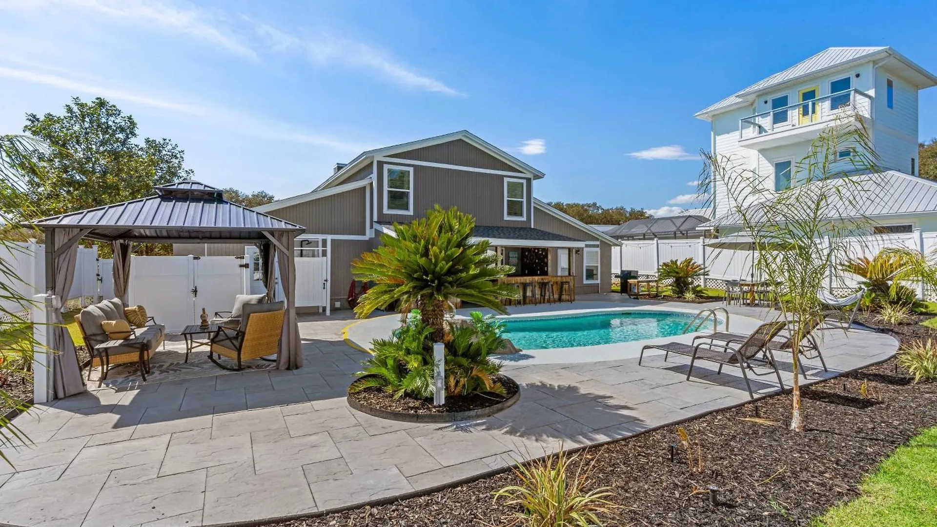 Stylish Panama City Home W Pool Tiki Bar Walkable Beach Access Панама-Сити 0*,